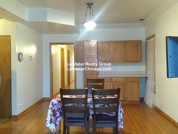 4th image of 7714 N Marshfield Ave APT 2
