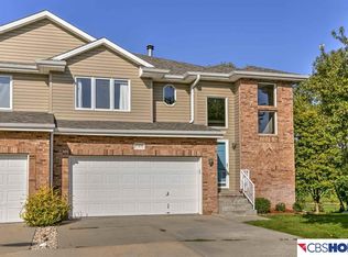 17476 Riviera Dr, Omaha, NE 68136