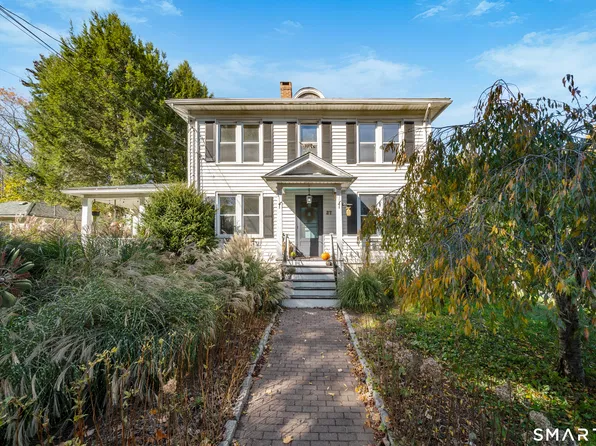 27 Roberts Avenue, Watertown, CT 06795