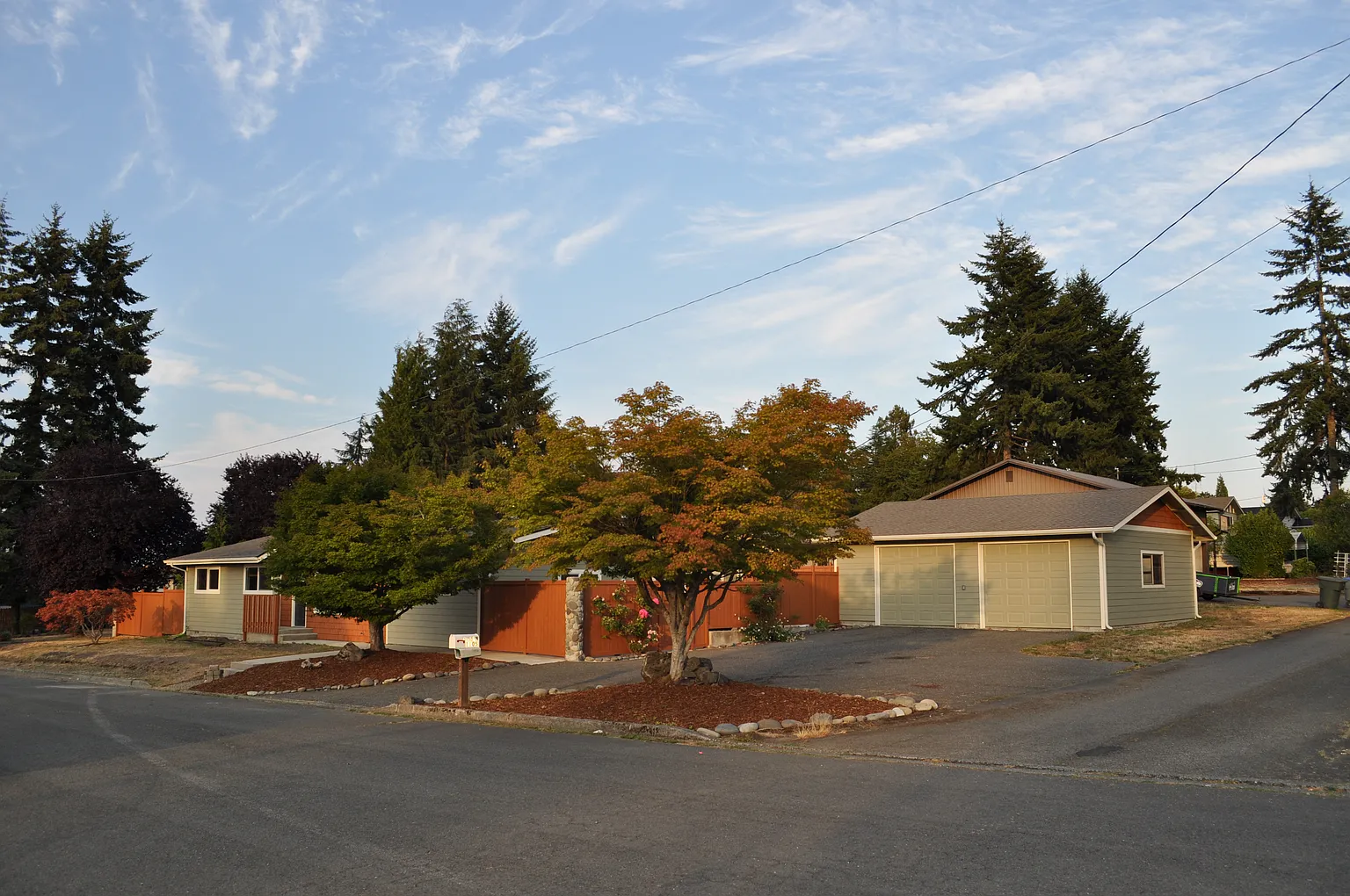 1105 S G St photo 1