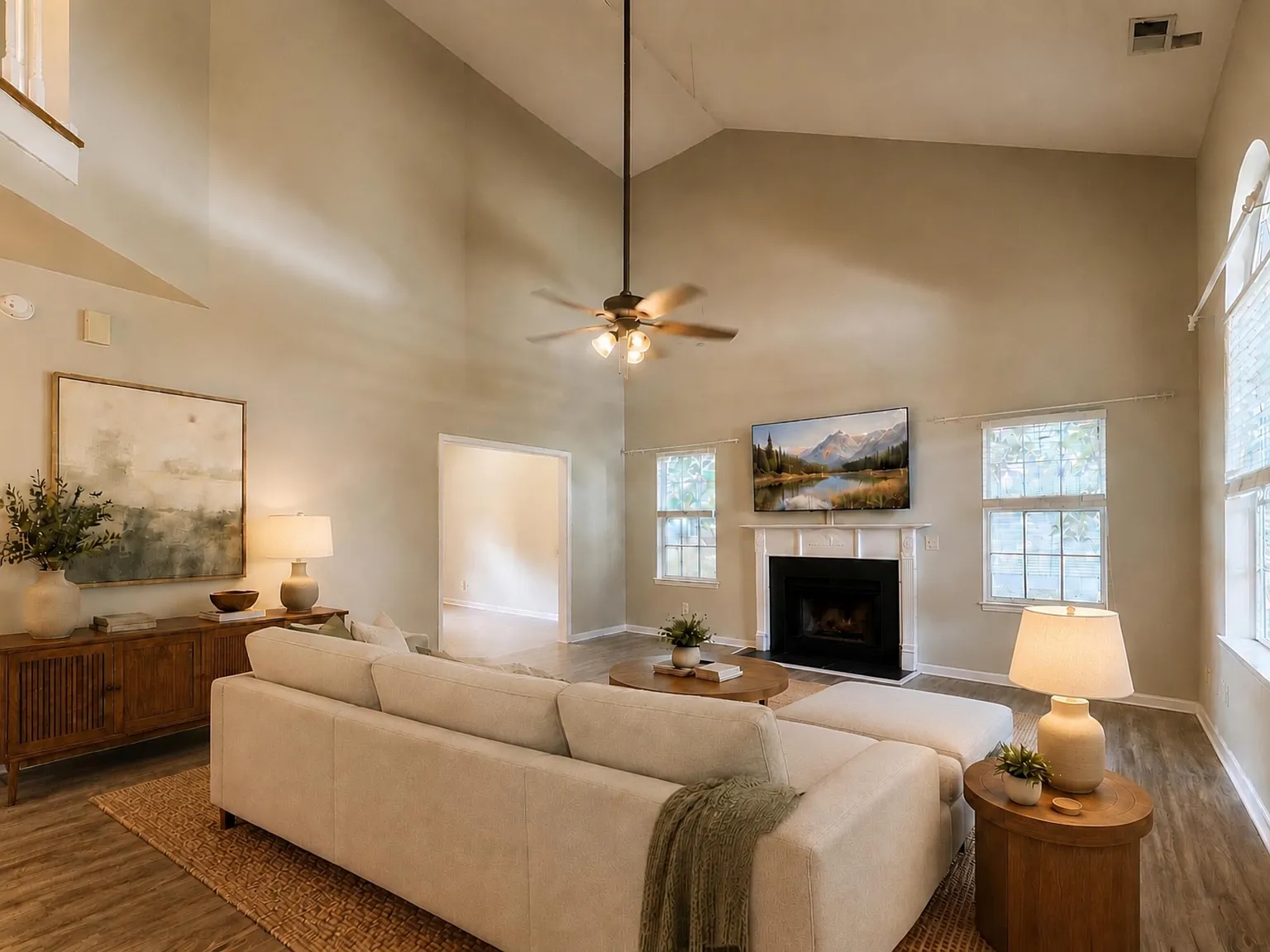 4 bed, 2.5 bath, 2528 sqft, $2,750 — Photo 4