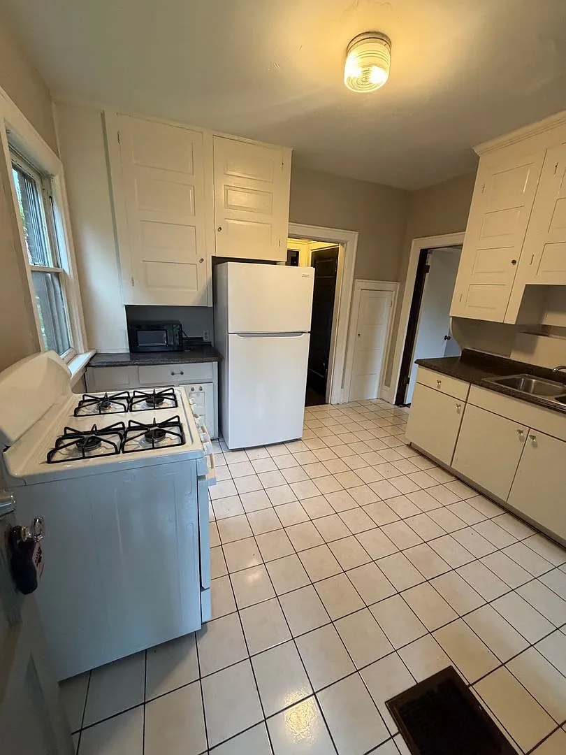 Central Campus OSU Single Family House. Fantastic Location — Photo 4