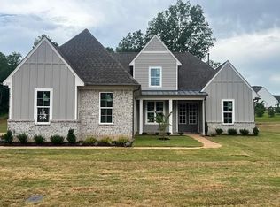 235 Drake Dr, Piperton, TN 38017