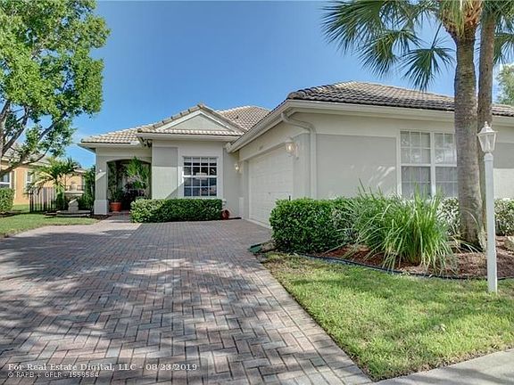 4th image of 10999 NW 62nd Ct
