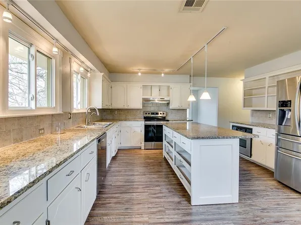 4505 Tall Oaks Ct, Edmond, OK 73025