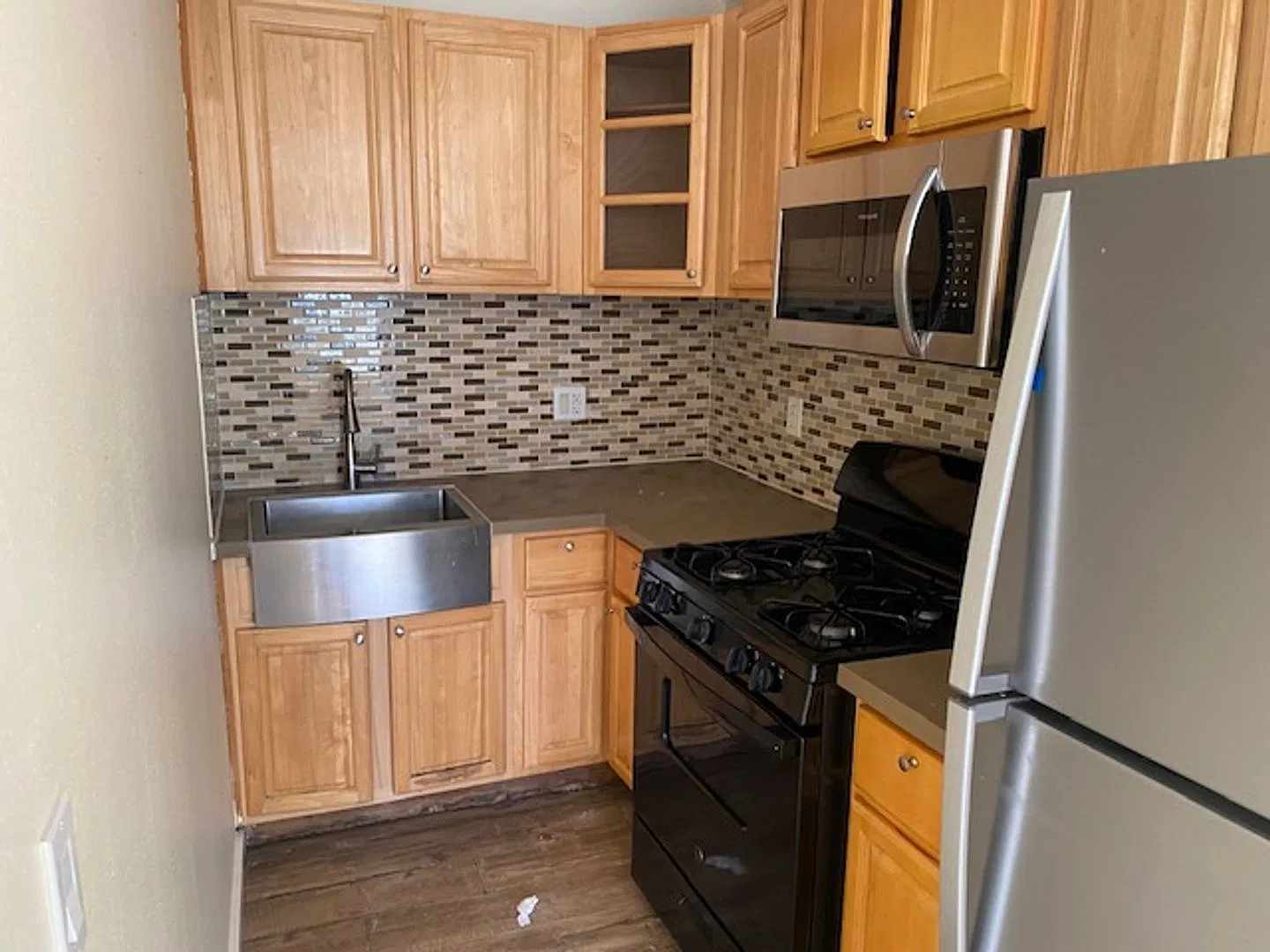 3920 E Alondra Blvd — Photo 2