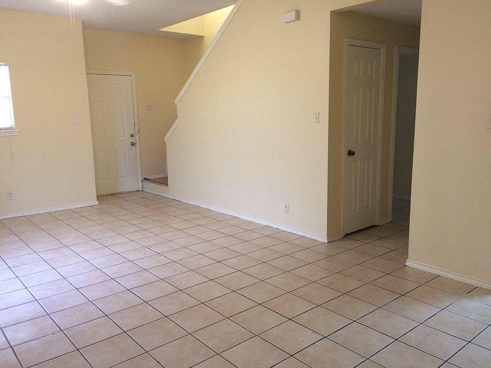 1st image of 7603 Windsor Oaks