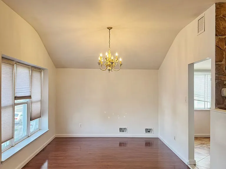 218 Kelly Blvd #2 — Photo 6