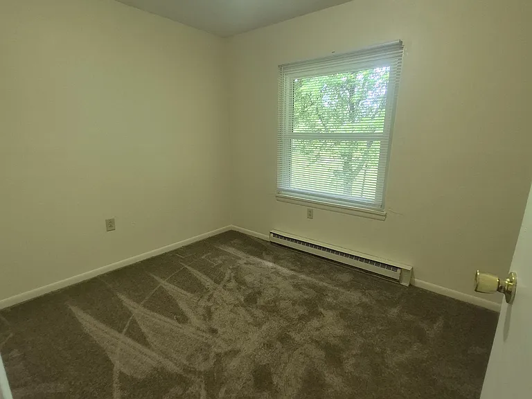 122 Adams Dr #4 — Photo 7