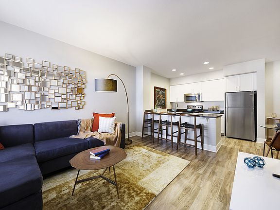 3rd image of 19401 Parthenia St #2028