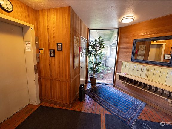 3rd image of 2613 S Cedar #407