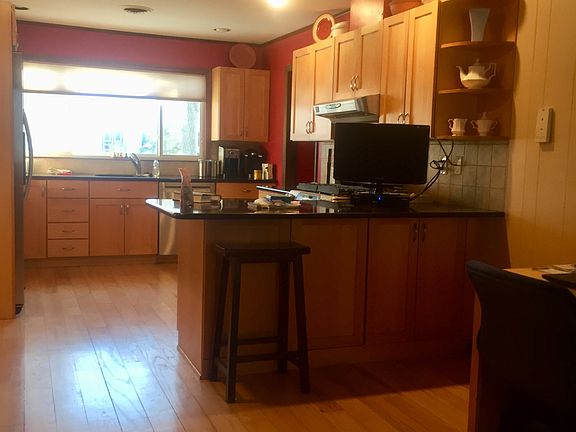 Kitchen  front to back-house