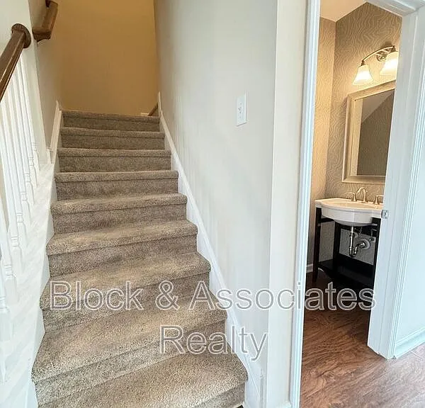 537 Austin View Blvd — Photo 21