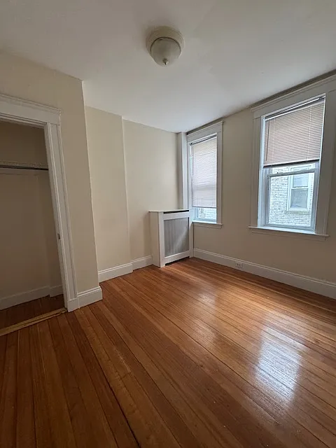 433 Cambridge St — Photo 4