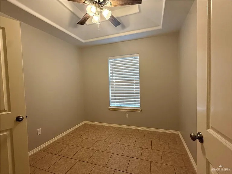 714 Jade St #B — Photo 10