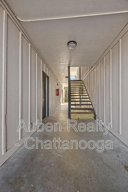 2 bed, 1.0 bath, 746 sqft, $950 — Photo 4