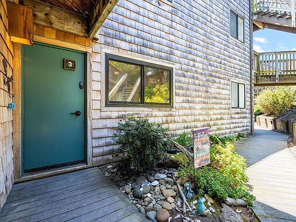3rd image of 101 Shell Dr #3