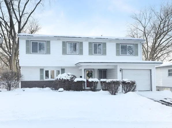 1378 Leslie Ln, Glendale Heights, IL 60139