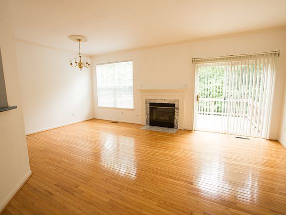 2nd image of 2911 Jessica Ct