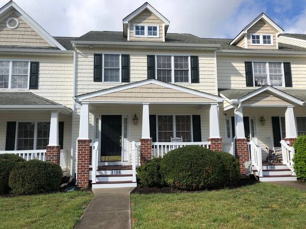 2108 Chaucer Ct