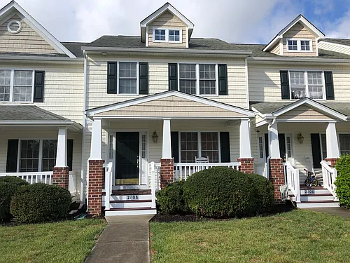 2108 Chaucer Ct Photo 1