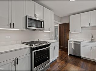 4241 N Leavitt St, Chicago, IL 60618