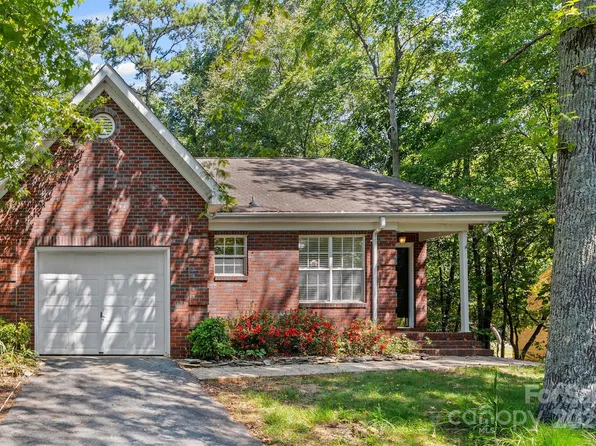 15901 Lawyers Rd, Matthews, NC 28104