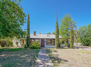 2040 Rose Ln, Las Cruces, NM 88005
