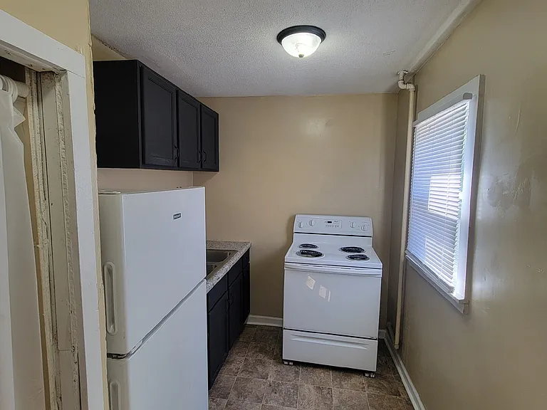 3011 N Tacoma Ave — Photo 6