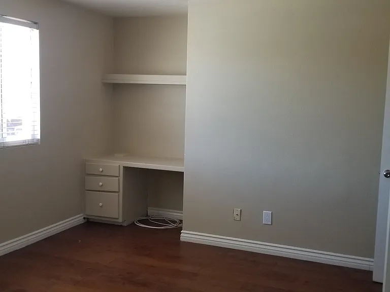 5638 Hunt Club Dr — Photo 15
