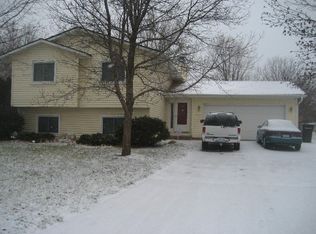 9455 Lancaster Ln N, Maple Grove, MN 55369