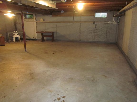Full Basement