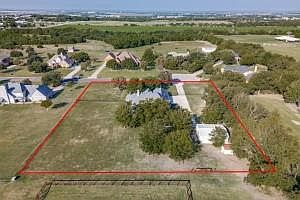 1st image of 6734 Oak Hill Ln #6734