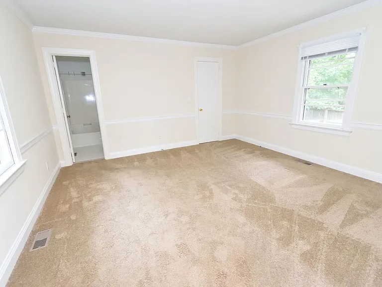 312 Oakdale Rd — Photo 16
