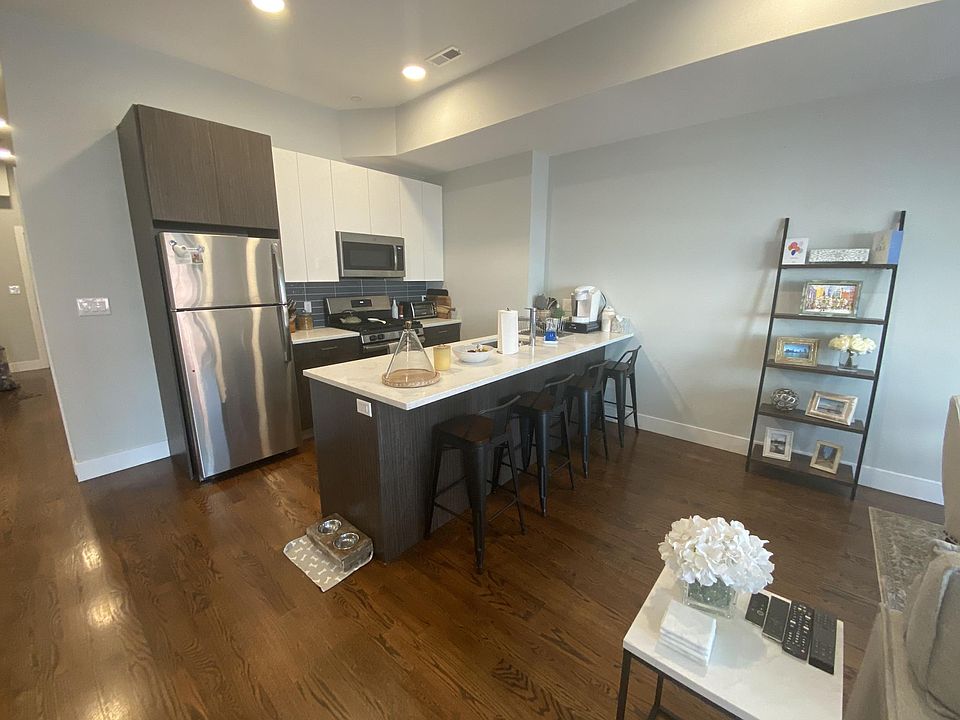 1st image of 915 N 28th St #3E