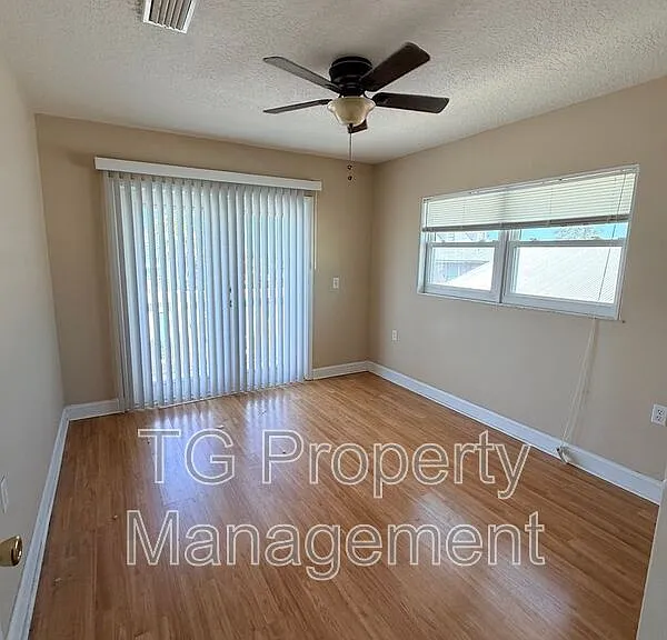 342 Tarpon Ave #342 TARPON AVE — Photo 17