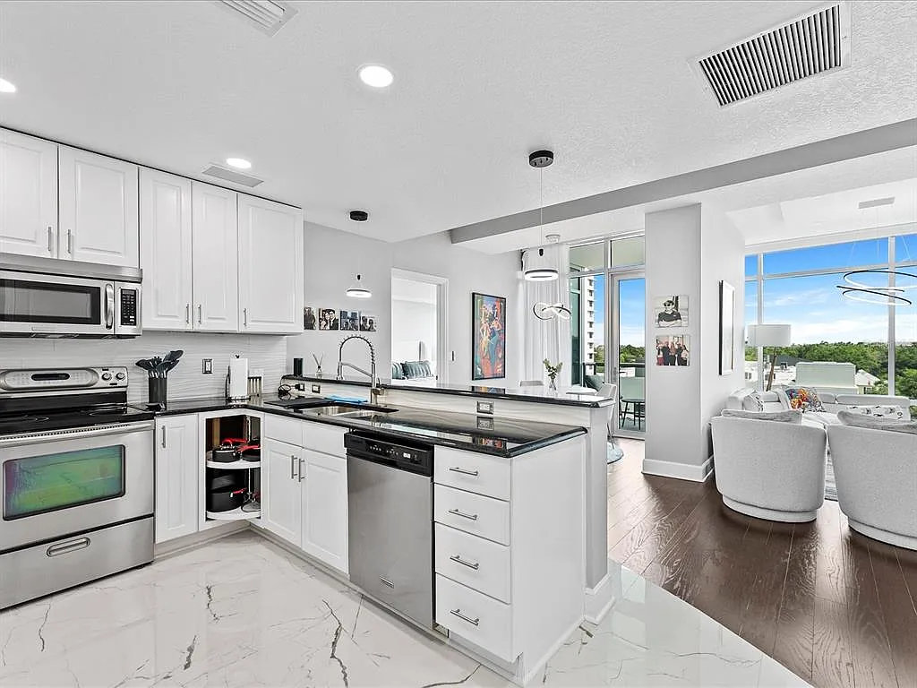 2 bed, 2.0 bath, 1255 sqft, $3,600 — Photo 3
