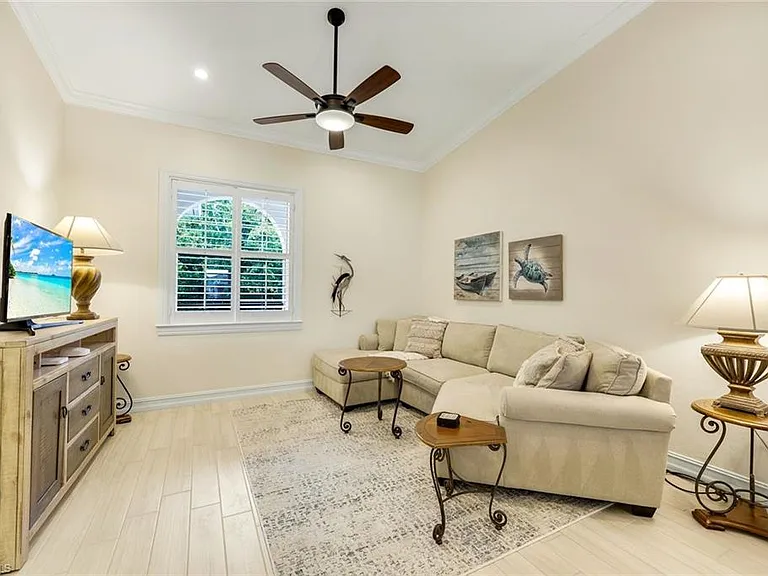 800 Breakaway Ln #203 — Photo 7