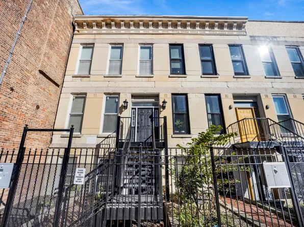 1003 S Racine Ave, Chicago, IL 60607