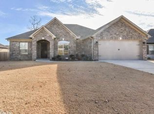 9425 Oak Forest Ln, Sherwood, AR 72120