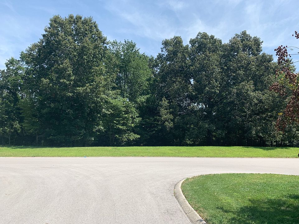 1st image of 405 Albemarle Dr