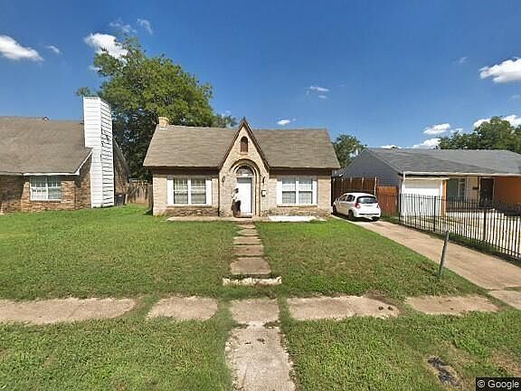 1st image of 3009 Meadowbrook Dr