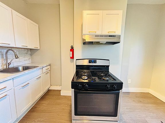 2nd image of 122 Randolph Ave #17E