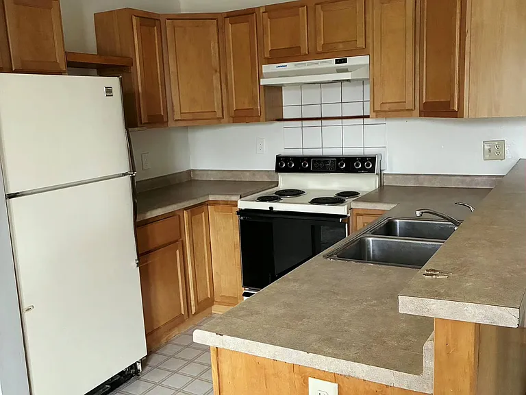 127 W Frederick St #B — Photo 2
