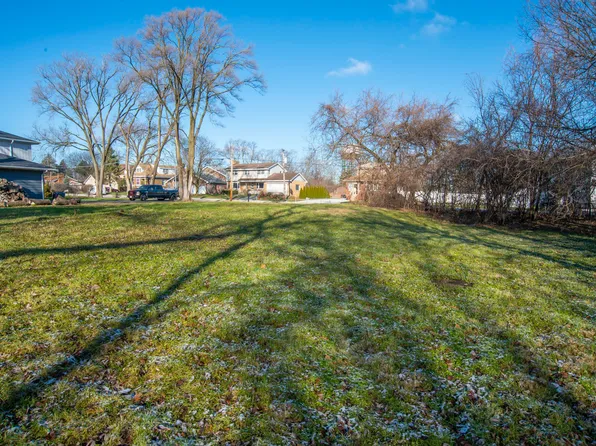 9609 W 57th St, Countryside, IL 60525