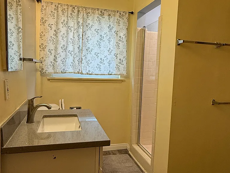 BATHROOM #1