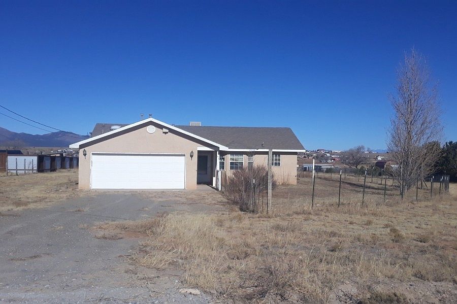 1st image of 94 Aspen Rd