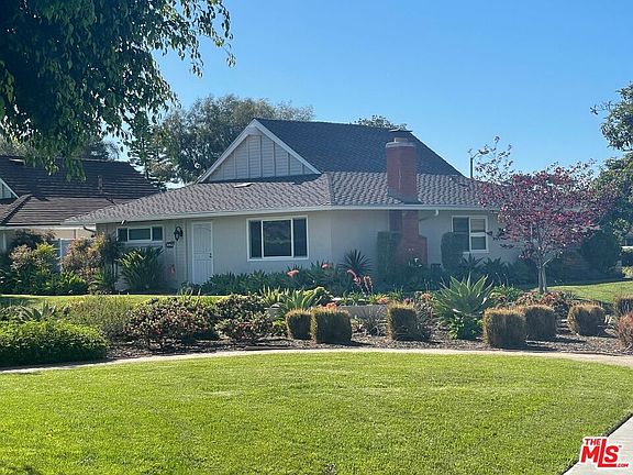3rd image of 16962 Agate Cir