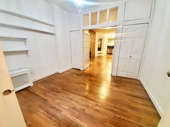 3rd image of 522 E 88th St APT 2C