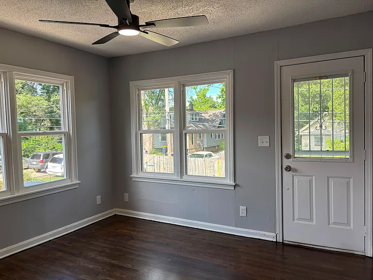 5627 Park Ave — Photo 11
